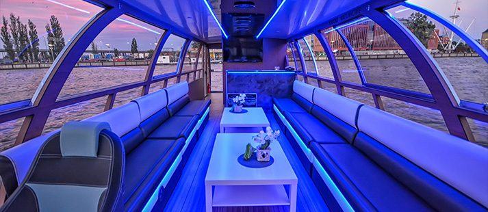 Impreza na pokładzie Party Boat